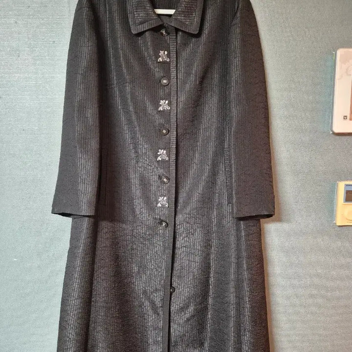 [BUNJANG] Embroidered Quilted Coat / 누빔 자수 코트