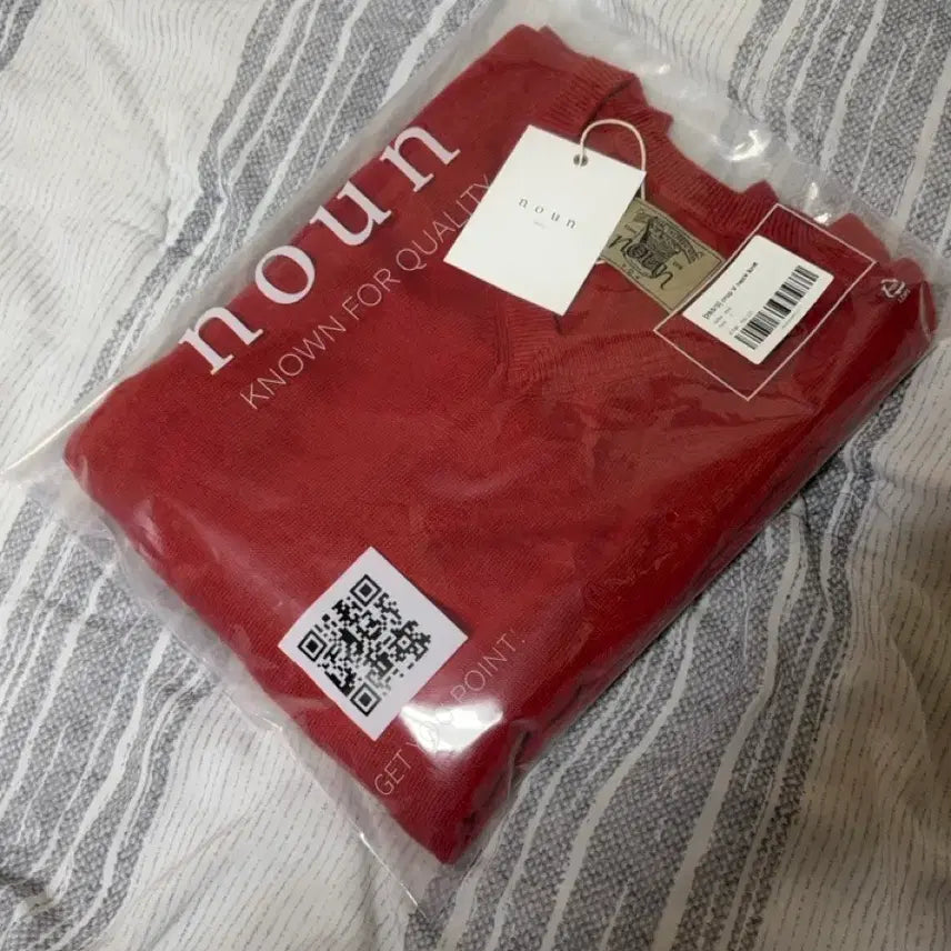 [BUNJANG] NOWN Crop V-Neck Knit Red / (1, 새상품) 노운 크롭 브이넥 니트 레드