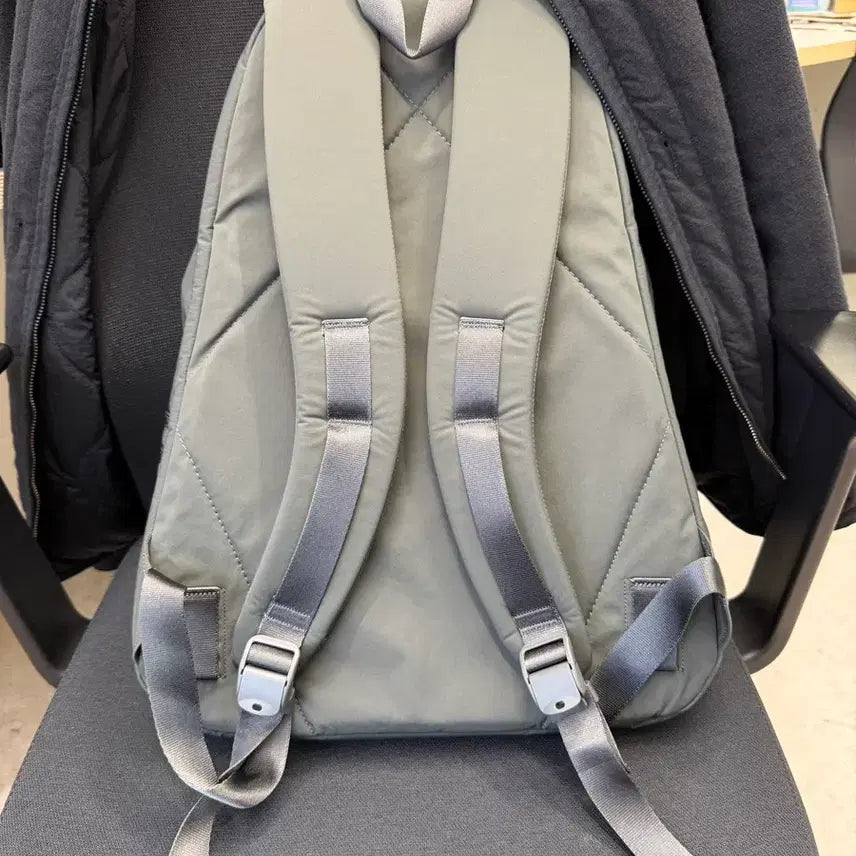 [SOLD OUT] 블랭코브 에펠백27 올리브 그레이 백팩