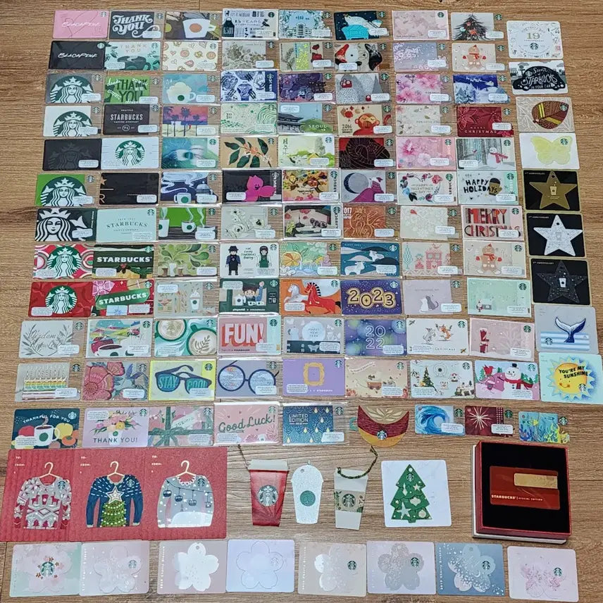 [BUNJANG] Starbucks 2012-2026 Domestic Blank Card Collection Bundle (142 Cards) / 142장 스타벅스 2012 ~ 2026 국내 공카드 수집카드 일괄 판매