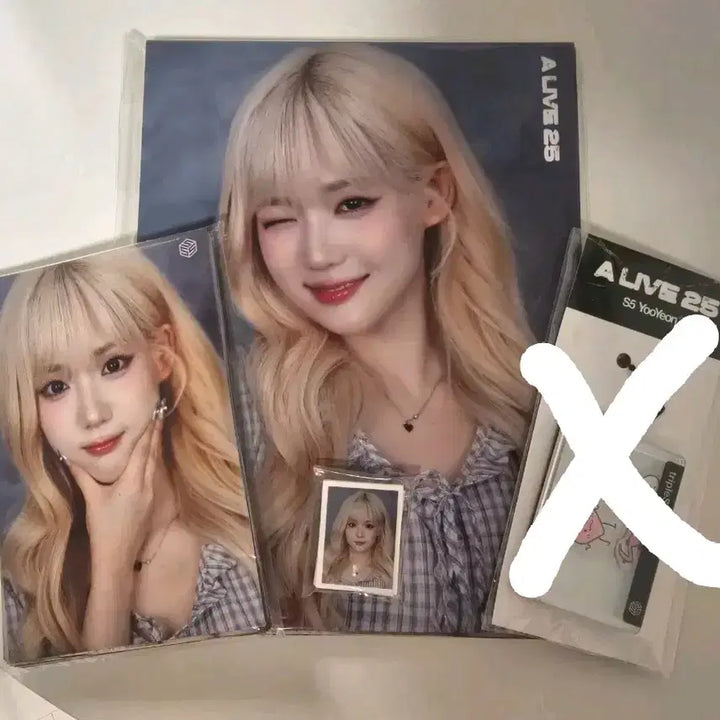 [BUNJANG] tripleS Concert Photocard &amp; Postcard Bundle Set / 일괄) 트리플에스 전체 콘서트 엽서 포토 키트 triples