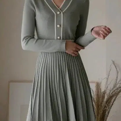 [BUNJANG] Nain Feminine Fit &amp; Flare Knit Dress / 새상품 나인 페미닌 핏앤플레어 니트 원피스, 더스트민트, free
