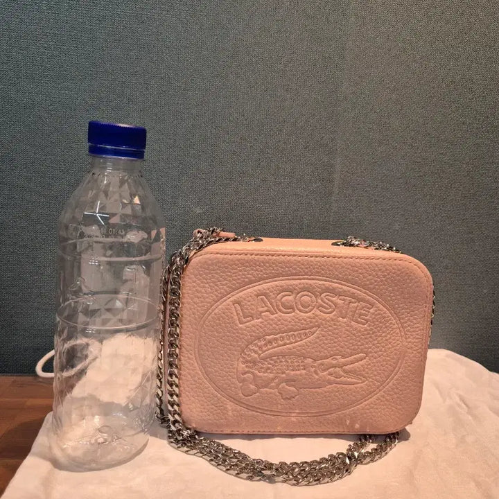[BUNJANG] Lacoste Pink Chain Crossbody Bag / 라코스테 핑크 체인 크로스백 (새상품)
