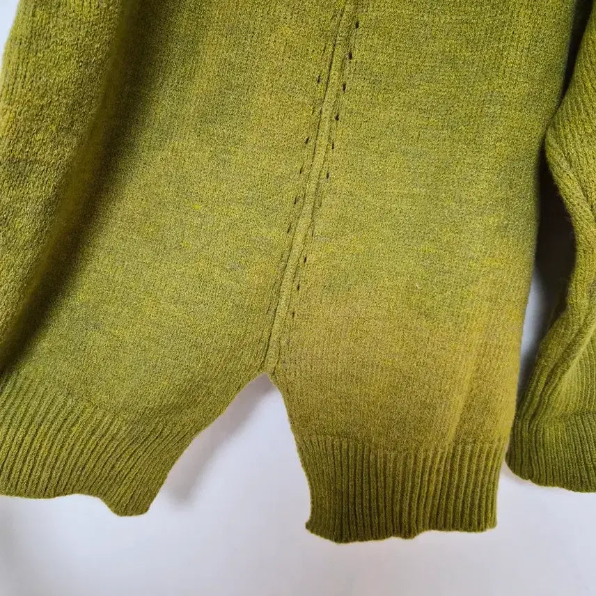 [BUNJANG] Olive Turtleneck Loose Fit Knit Sweater / 올리브색 터틀넥 루즈핏 니트