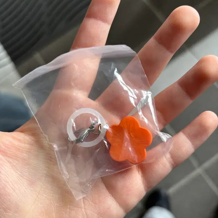 [BUNJANG] Flower Carrot Keyring / 꽃당근 키링