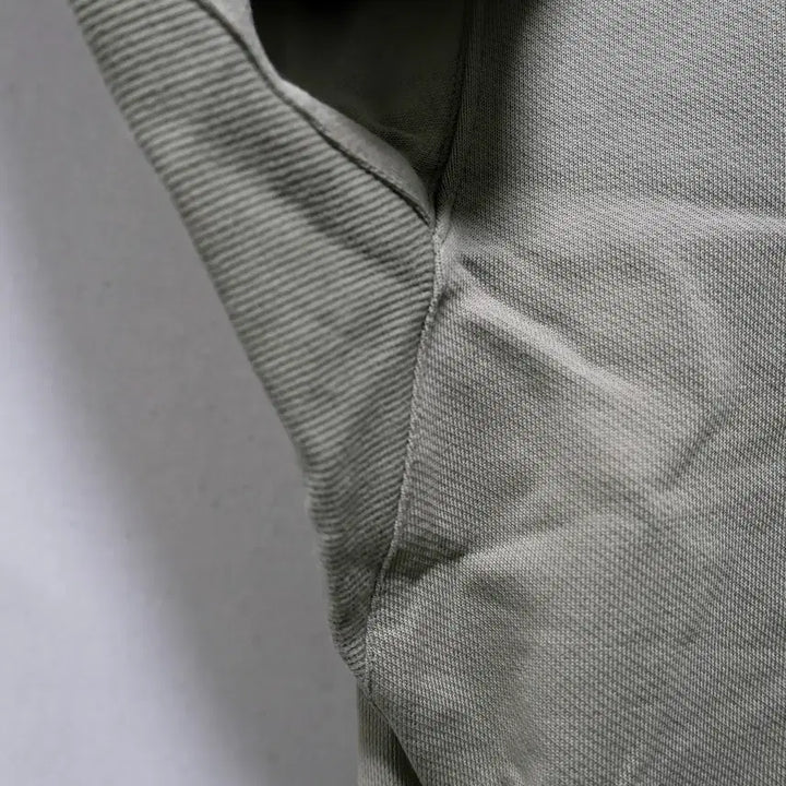 [BUNJANG] Roughside Sweatshirt Pale Green / (KR/2) 러프사이드 스웻셔츠 페일 그린