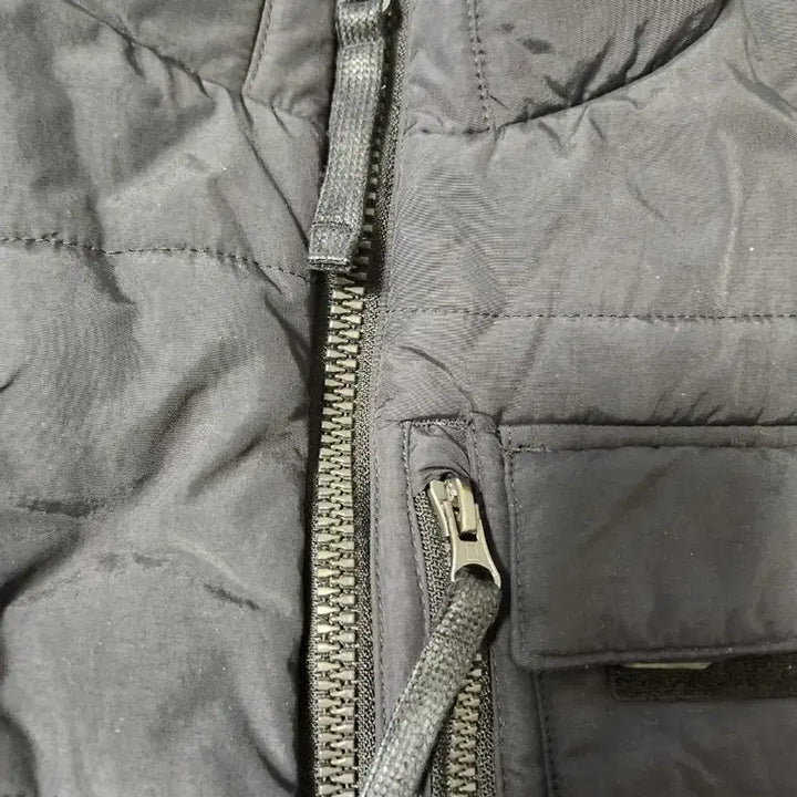 [BUNJANG] National Geographic Areola Pocket Padded Vest XL / 내셔널지오그래픽 아레올라 포켓 패딩 베스트 사이즈105 xl사용감 외