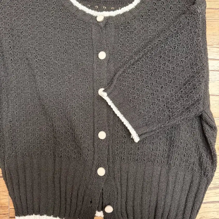 [BUNJANG] Basic Black Short Sleeve Cardigan / 반팔 가디건