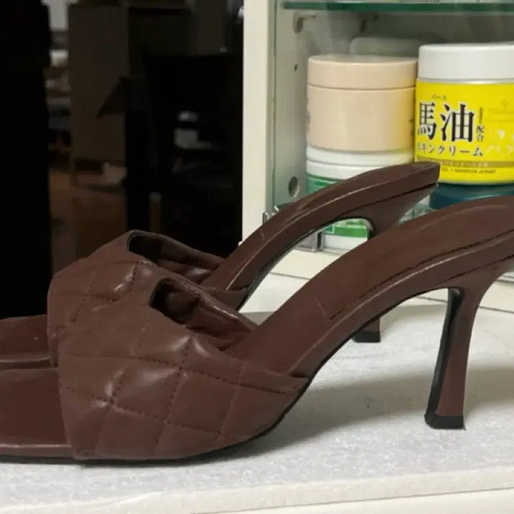 [BUNJANG] Square Toe Brown Bloffer Heels 245mm / 브라운 스퀘어토 블로퍼 힐 245mm