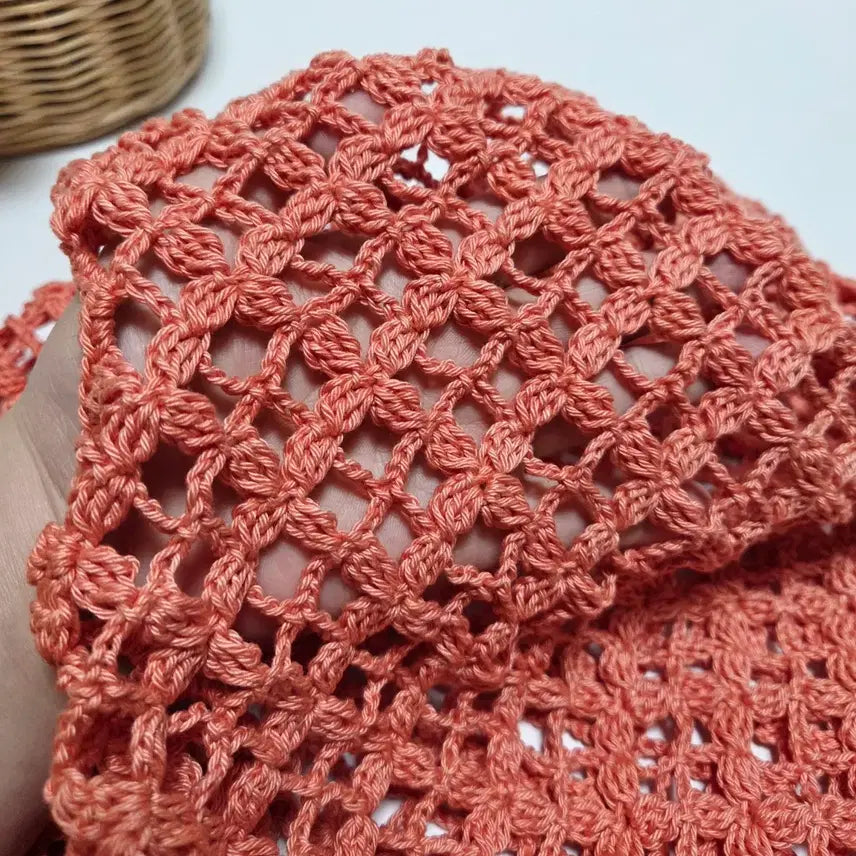 [BUNJANG] Hand-Knitted Floral Hobo Bag / 손뜨개 꽃무늬 호보백(샘플할인)