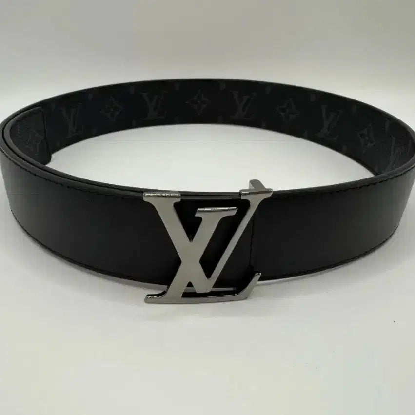 [SOLD OUT] 루이비통 LV 이니셜 모노그램 이클립스 리버시블 양면 남성벨트 M9043
