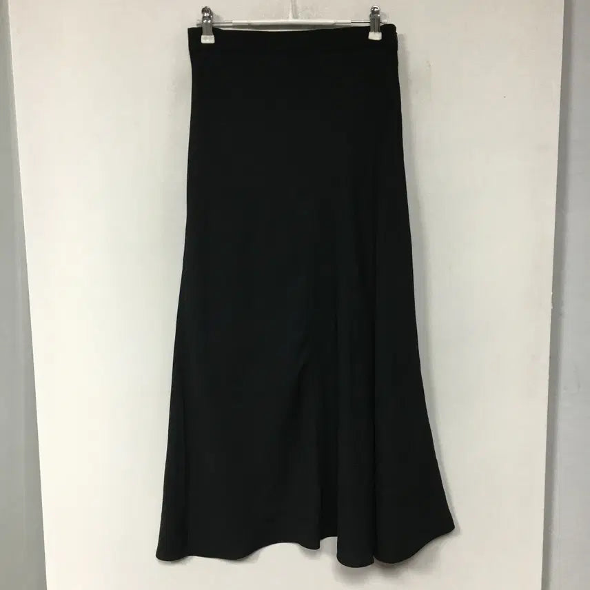 [BUNJANG] MINE 24 Unbalance Hem Slit Skirt / MINE 마인 24 언발란스 헴 슬릿 스커트 64