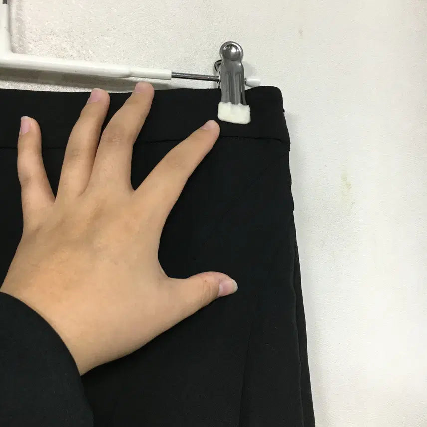 [BUNJANG] MINE 24 Unbalance Hem Slit Skirt / MINE 마인 24 언발란스 헴 슬릿 스커트 64
