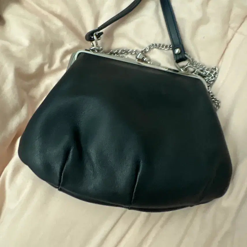 [BUNJANG] Vivienne Westwood Granny Napa Frame Purse Chain Tote Bag / 월요일만) 비비안웨스트우드 그래니 나파 프레임 펄스 체인 토트백