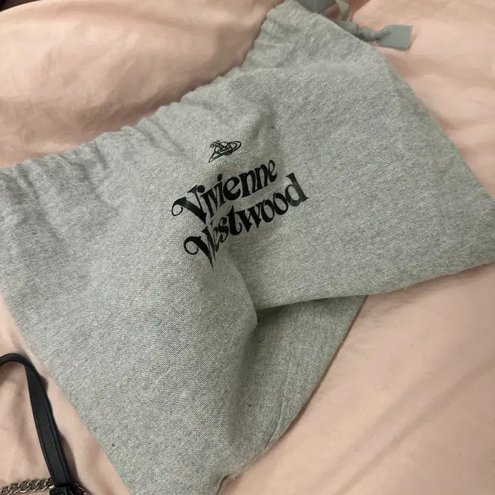 [BUNJANG] Vivienne Westwood Granny Napa Frame Purse Chain Tote Bag / 월요일만) 비비안웨스트우드 그래니 나파 프레임 펄스 체인 토트백
