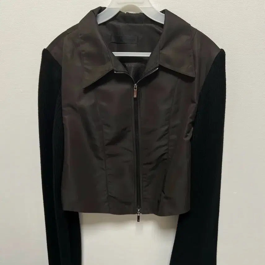 [BUNJANG] Trimingbird Knit Sleeve Crop Jacket Deep Brown / 트리밍버드 니트 슬리브 크롭 자켓 딥브라운