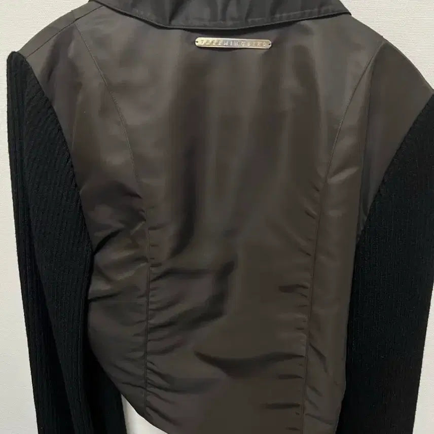 [BUNJANG] Trimingbird Knit Sleeve Crop Jacket Deep Brown / 트리밍버드 니트 슬리브 크롭 자켓 딥브라운