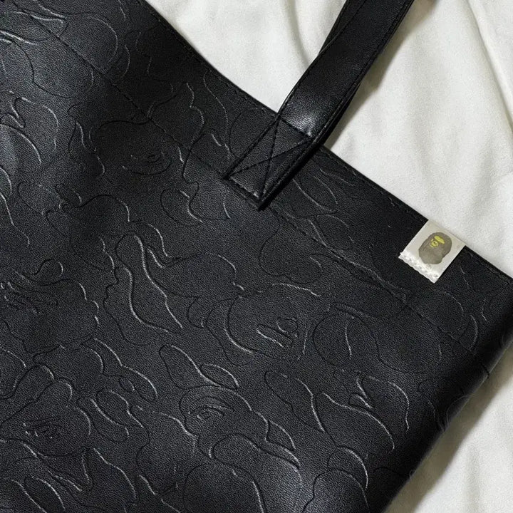 [BUNJANG] BAPE Leather Bag / 베이프 가죽가방