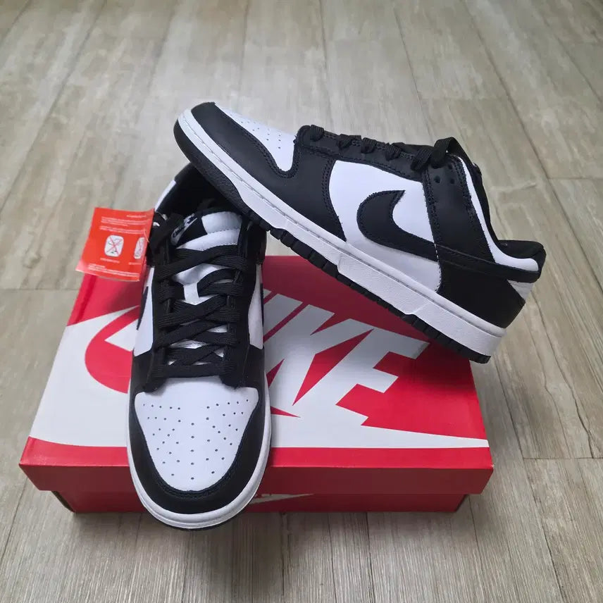 [BUNJANG] Nike Dunk Low (Panda) Sneakers / 나이키 덩크 로우 (범고래)