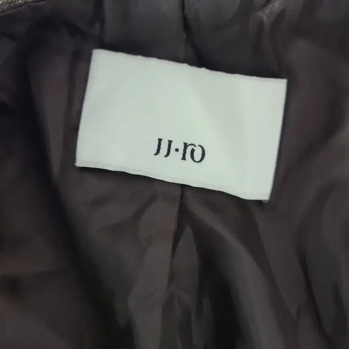 [SOLD OUT] 브라운 체크 자켓