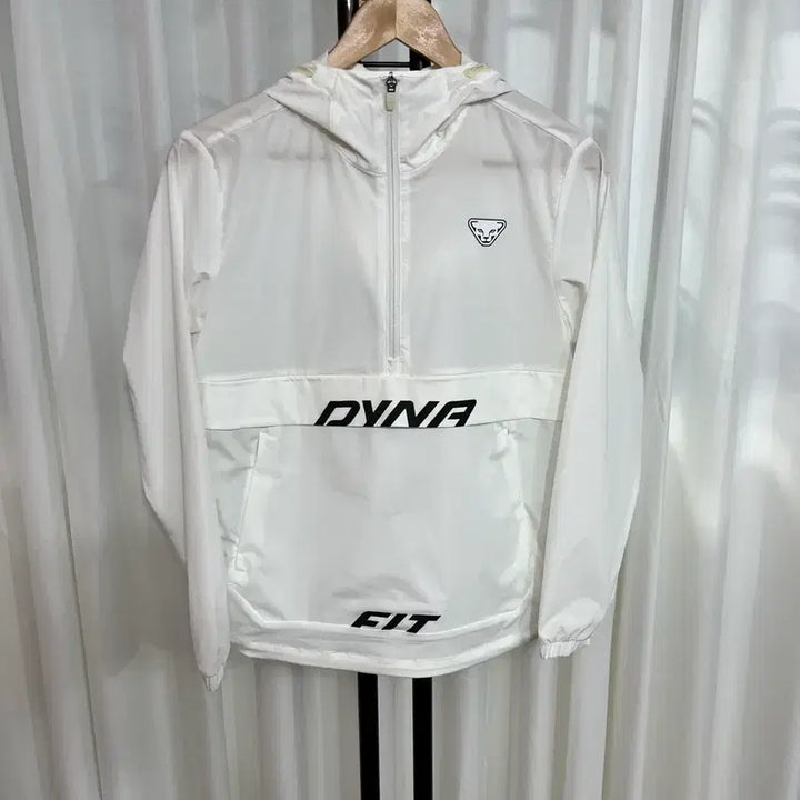 [SOLD OUT] 다이나핏 경량 후드 아노락 바람막이 2xs 아동가능