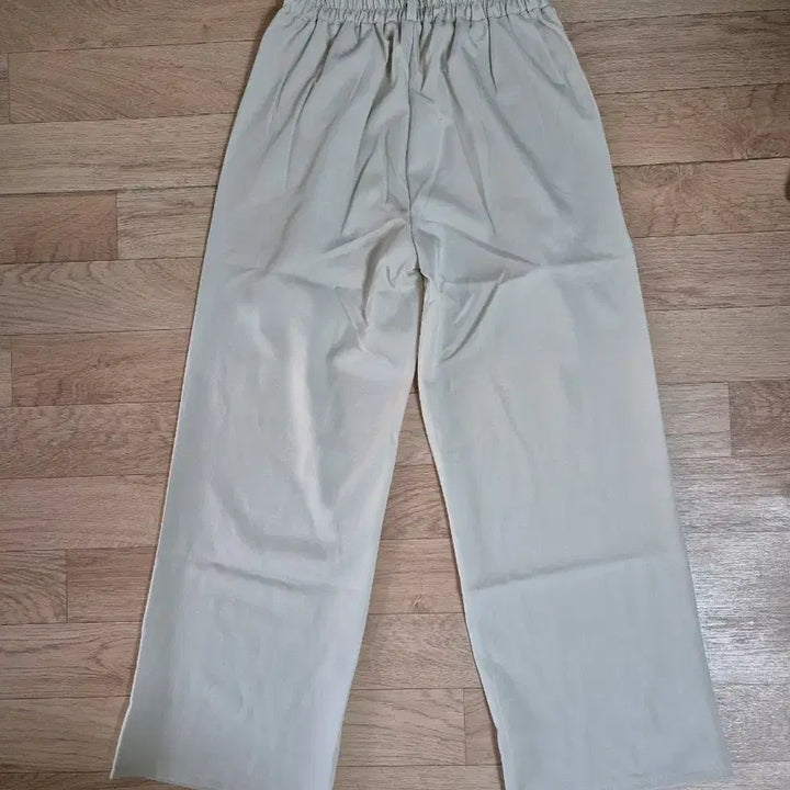 [BUNJANG] Ivory Pleated Wide Pants / [새상품] 아이보리색 플리츠 와이드 팬츠