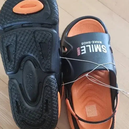 [BUNJANG] Black and Orange Slipper Sandals / 검정/주황 슬리퍼 샌들 38-39(245,250)사이즈