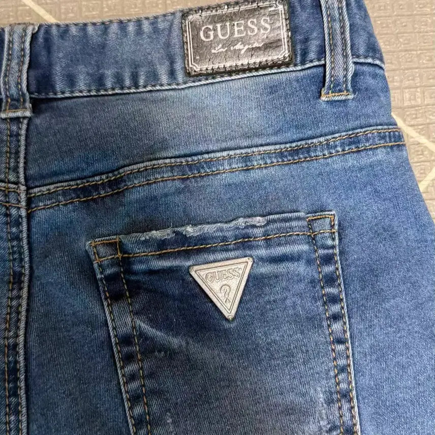 [BUNJANG] Guess Wappen Jeans (S) / 게스 와펜 청바지 / S 25~26인치