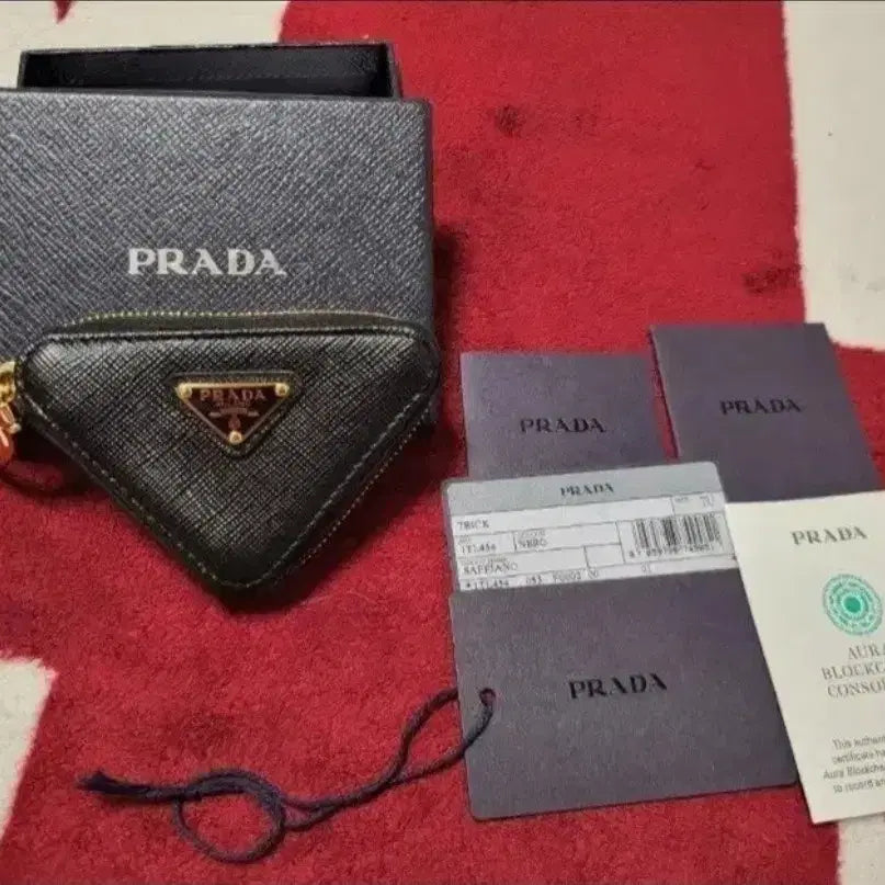 [BUNJANG] Prada Triangle Saffiano Pouch Keyring / 프라다 삼각 사피아노 파우치 키링