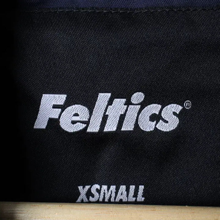 [BUNJANG] Feltics Windbreaker Jacket Stadium Navy / (XS-S) 펠틱스 집업 바람막이 점퍼자켓 스타디움 네이비-1817D