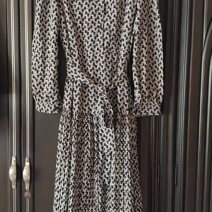 [BUNJANG] Black and White Pattern Long Dress / 패턴 롱 원피스 블랙 화이트