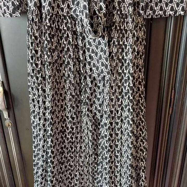 [BUNJANG] Black and White Pattern Long Dress / 패턴 롱 원피스 블랙 화이트