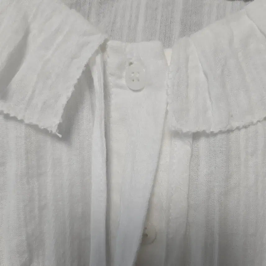 [BUNJANG] Frill Cotton Blouse / 프릴 면 블라우스