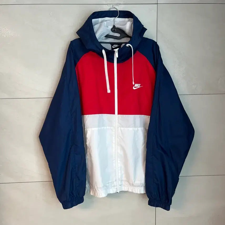 [SOLD OUT] 나이키 윈드러너 우븐 바람막이 [XL]