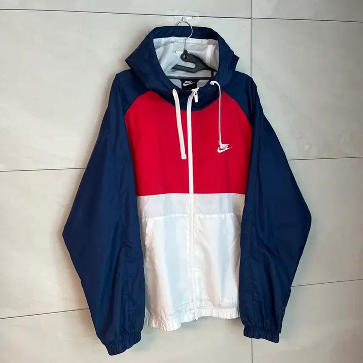 [SOLD OUT] 나이키 윈드러너 우븐 바람막이 [XL]