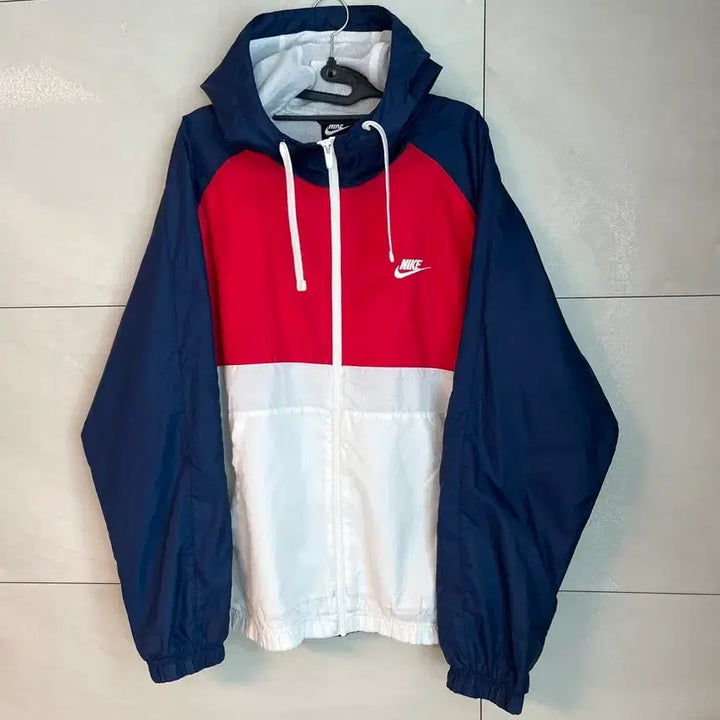 [SOLD OUT] 나이키 윈드러너 우븐 바람막이 [XL]