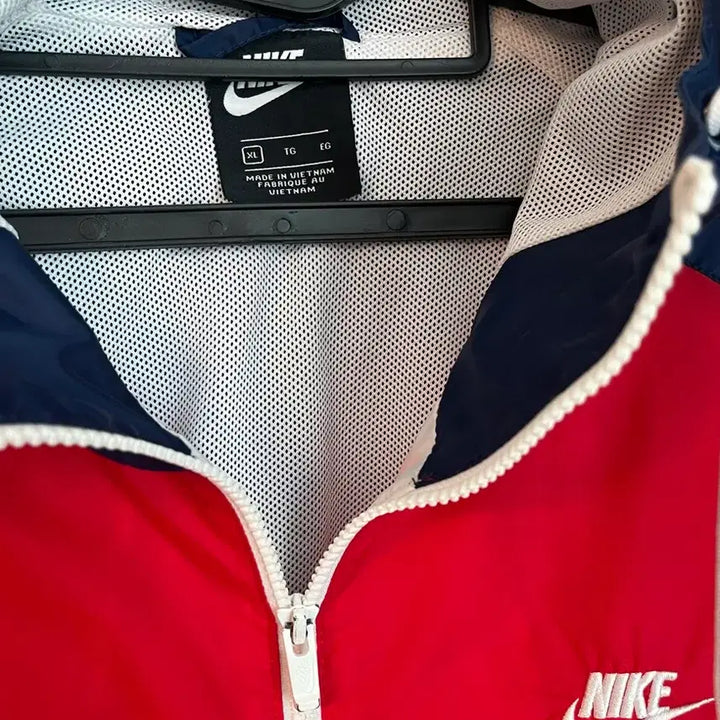 [SOLD OUT] 나이키 윈드러너 우븐 바람막이 [XL]