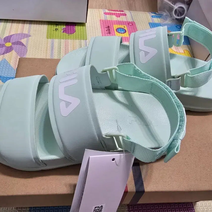 [BUNJANG] Fila Sandals Mint 230 / 휠라 샌들 민트 230