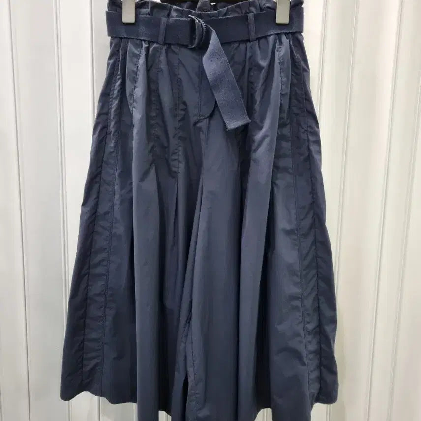 [BUNJANG] Gstudio Navy Belt Wide Culotte Pants / gstudio  네이비 벨트 와이드 큐롯 팬츠