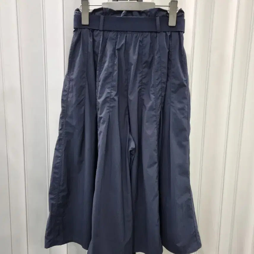 [BUNJANG] Gstudio Navy Belt Wide Culotte Pants / gstudio  네이비 벨트 와이드 큐롯 팬츠