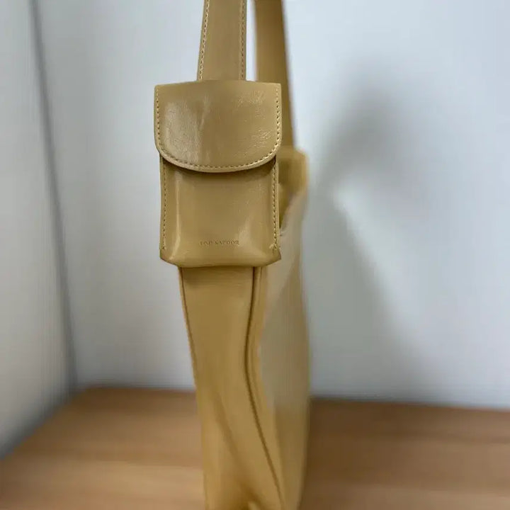 [BUNJANG] FIND KAPOOR Beige Shoulder Bag / FIND KAPOOR 가방 숄더백 베이지