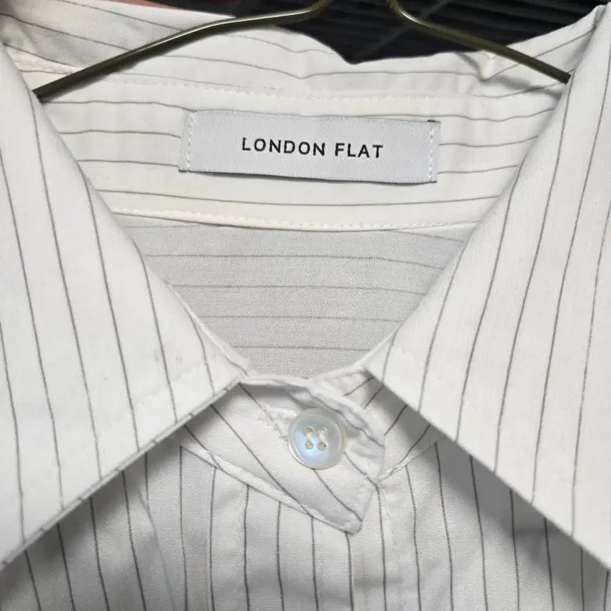 [BUNJANG] London Plat Striped Shirt / [런던플랏]스트라이프 셔츠