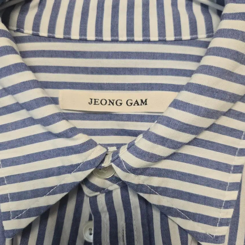 [BUNJANG] Jeonggam Studio Stripe Oversized Shirt / [정감스튜디오] 스트라이프 오버핏 셔츠