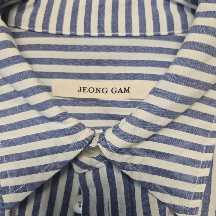 [BUNJANG] Jeonggam Studio Stripe Oversized Shirt / [정감스튜디오] 스트라이프 오버핏 셔츠
