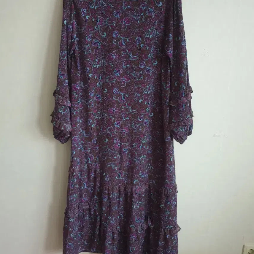 [SOLD OUT] 클로젯 CLOSET 리본넥 티어드 롱 원피스 M정도
