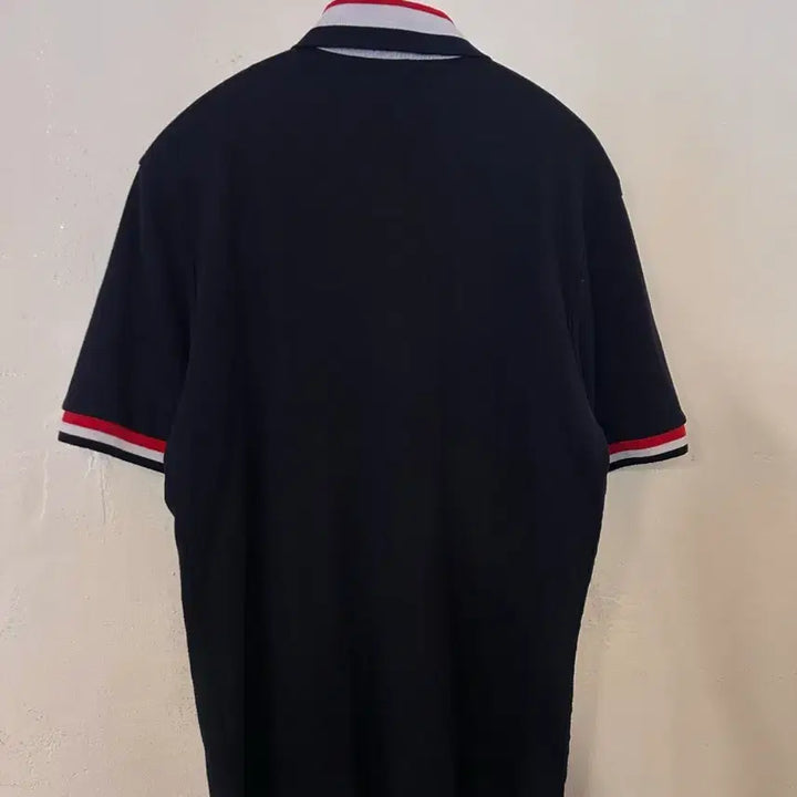 [SOLD OUT] 몽클레어 남성 네이비 카라티 (실측 100)