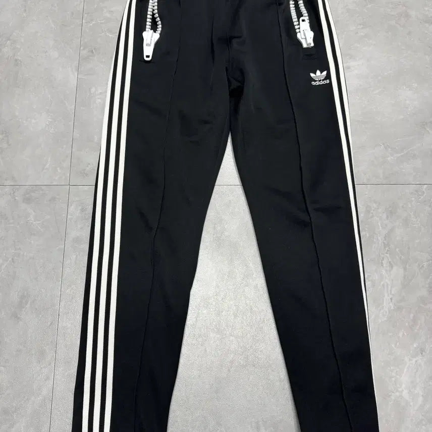 [SOLD OUT] 76 (30) 아디다스 adidas X 제레미 스콧