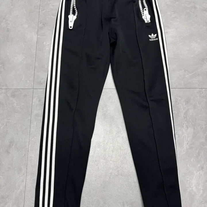 [SOLD OUT] 76 (30) 아디다스 adidas X 제레미 스콧