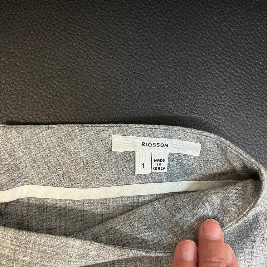 [SOLD OUT] 회색 H라인 스커트