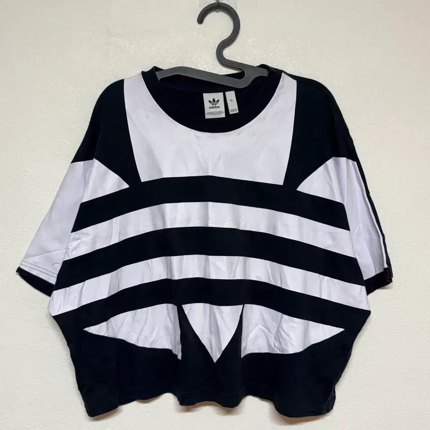 [BUNJANG] Adidas Big Logo Cropped T-Shirt XL / 아디다스 빅로고 크롭 반팔티 XL